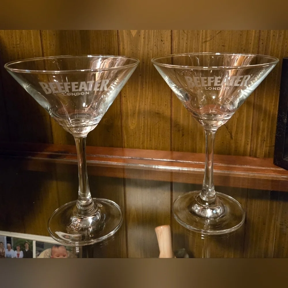 NWOT | Beefeater | Martini Glass Set | Set of Two | Perfect Condition - Picture 9 of 13